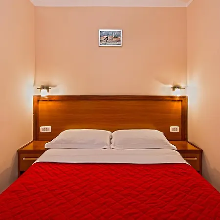 Gasthuis Harmonia Budva